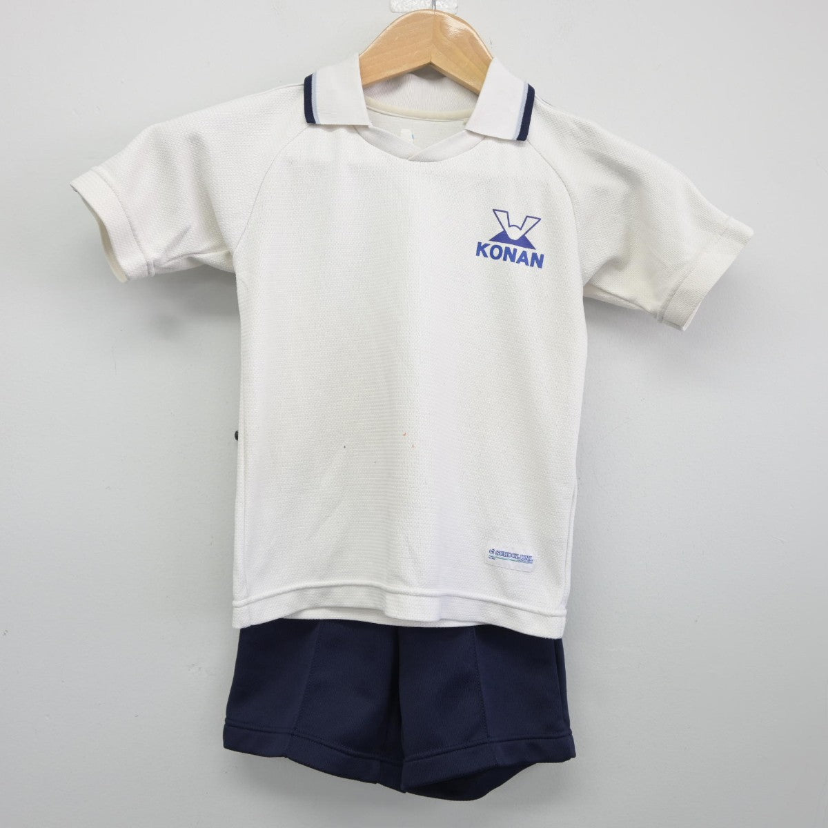 【中古】兵庫県 甲南学園甲南小学校 女子制服 3点（体操服 上・体操服 下）sf034991