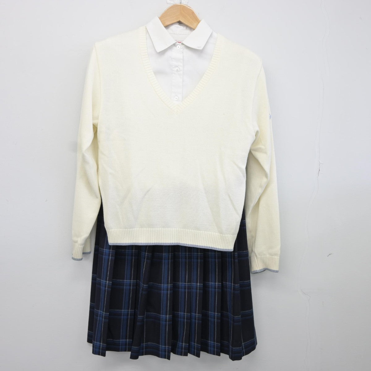 【中古】東京都 東京家政大学付属女子高等学校 女子制服 4点（ニット・シャツ・スカート）sf034998