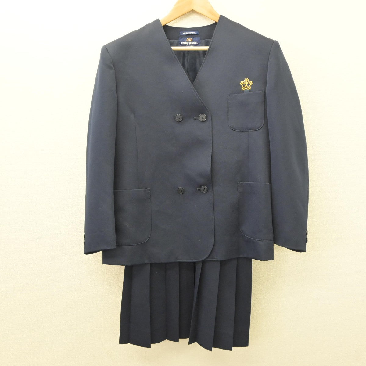 【中古】福岡県 仲津小学校 女子制服 2点（ブレザー・スカート）sf035006