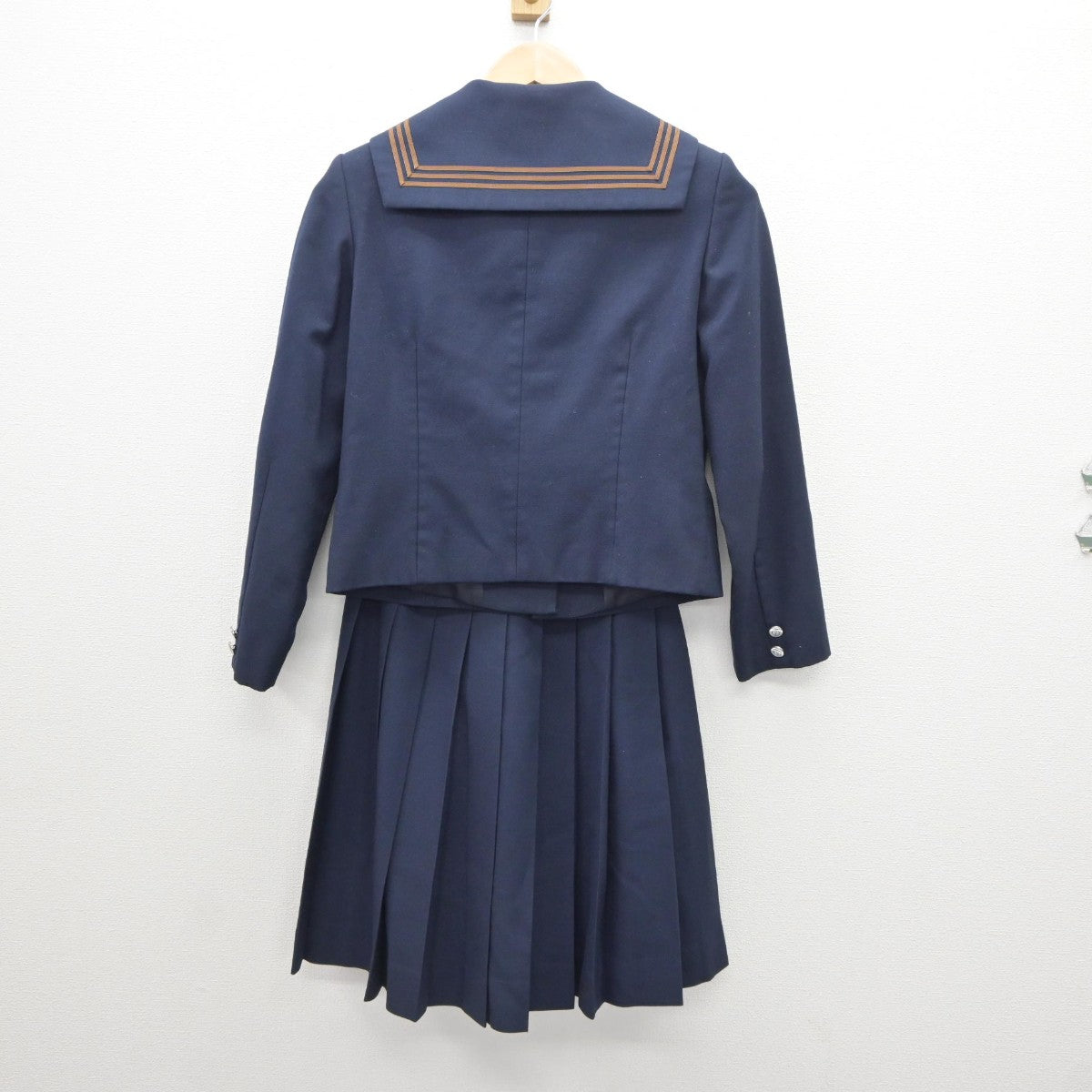 【中古】茨城県 竜ヶ崎第二高等学校 女子制服 2点（セーラー服・スカート）sf035037