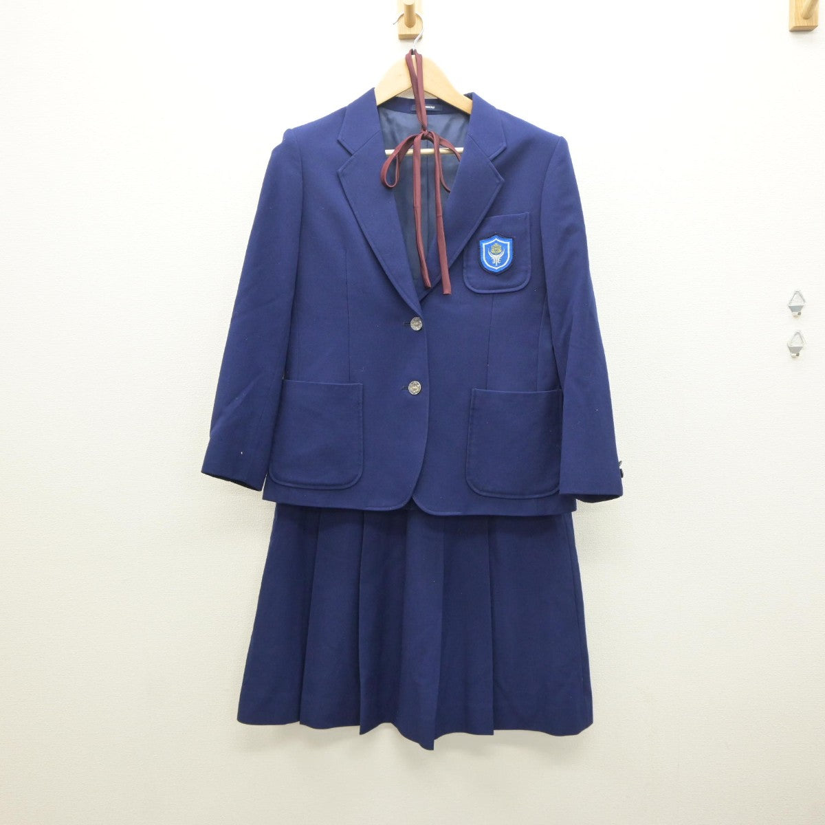 【中古】北海道 滝川市立明苑中学校 女子制服 4点（ブレザー・ベスト・スカート）sf035059