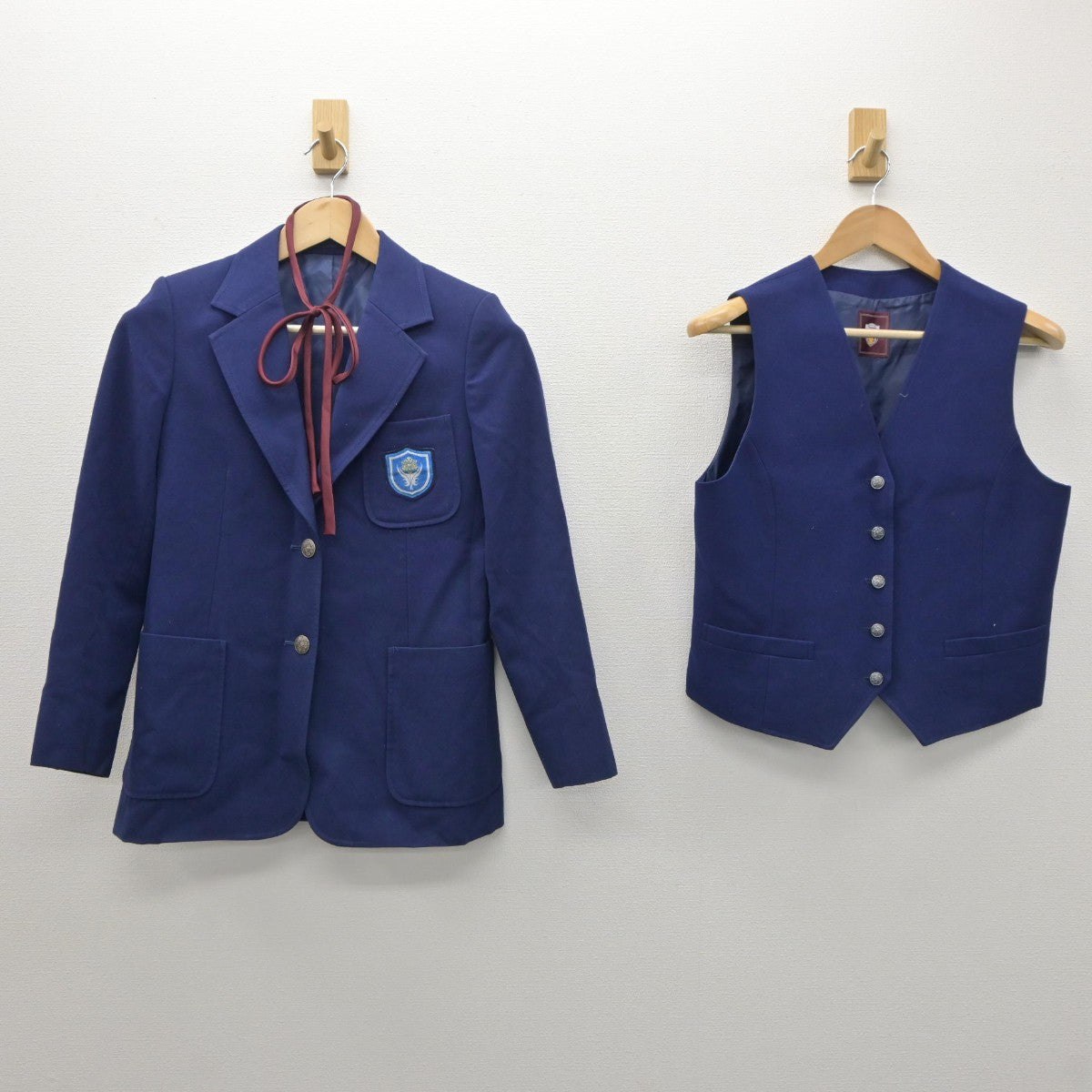 【中古】北海道 明苑中学校 女子制服 4点（ブレザー・ベスト・スカート）sf035062