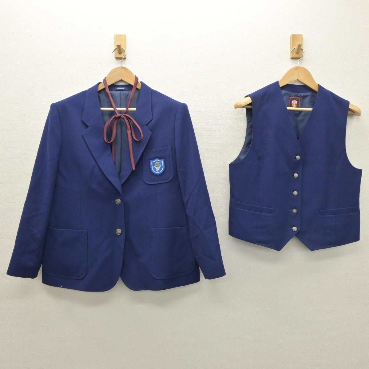 【中古】北海道 明苑中学校 女子制服 4点（ブレザー・ベスト・スカート）sf035063