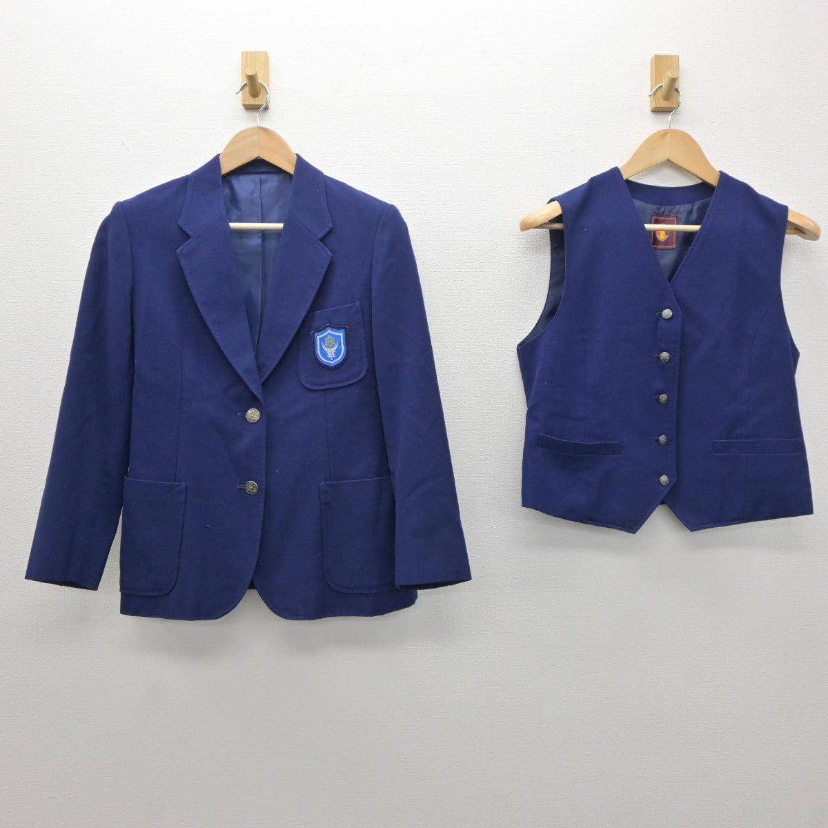 【中古】北海道 明苑中学校 女子制服 2点（ブレザー・ベスト）sf035065