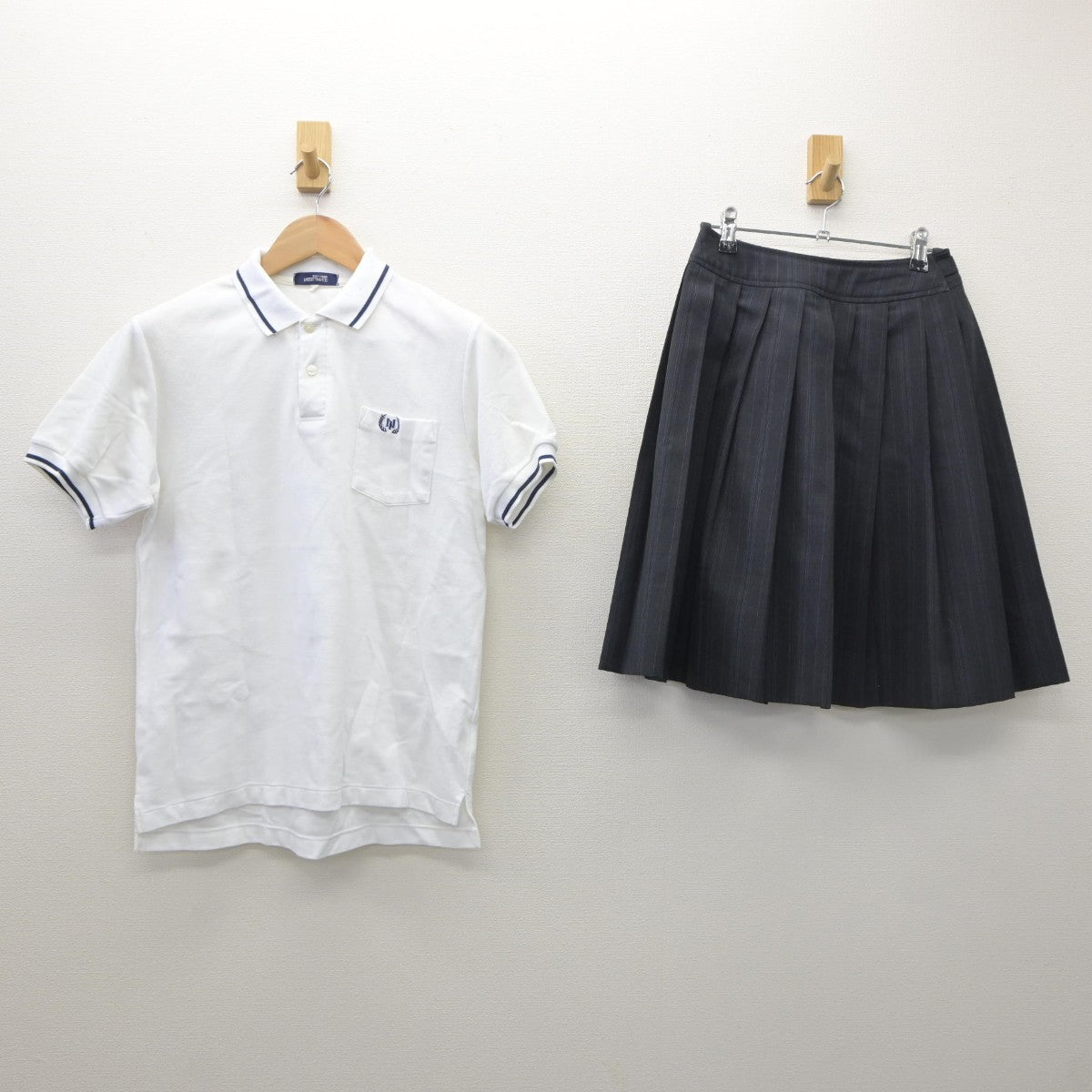 【中古】兵庫県 西宮今津高等学校 女子制服 2点（シャツ・スカート）sf035118