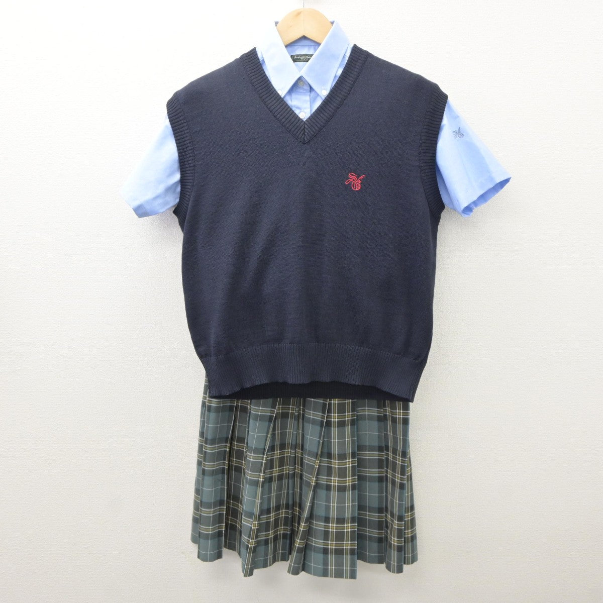 【中古】東京都 杉並学院高等学校 女子制服 4点（ニットベスト・シャツ・スカート）sf035155