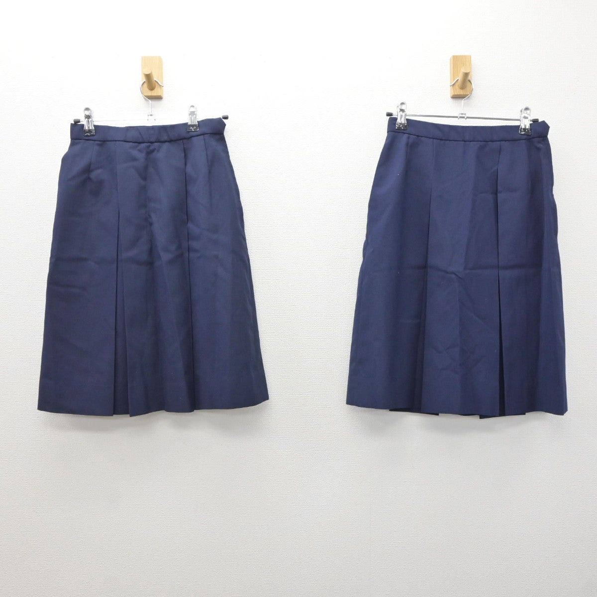 【中古】兵庫県 宝梅中学校 女子制服 6点（ブレザー・ベスト・スカート・スカート）sf035187