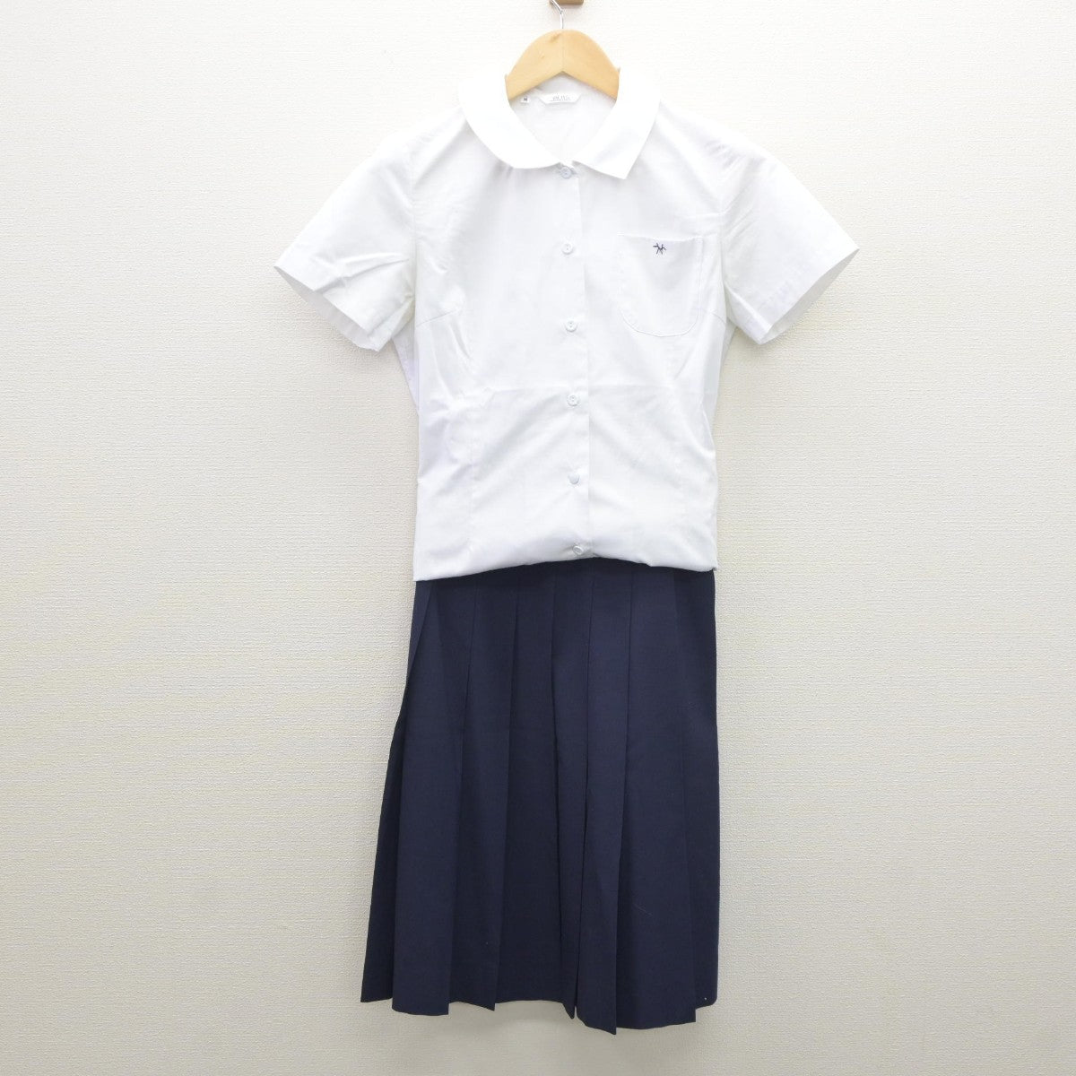 【中古】東京都 白鴎高等学校 女子制服 3点（ニットベスト・シャツ・スカート）sf035213