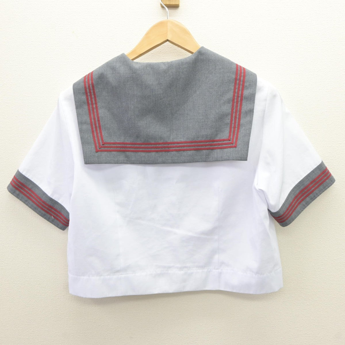 【中古】埼玉県 藤久保中学校 女子制服 2点（セーラー服・スカート）sf035231