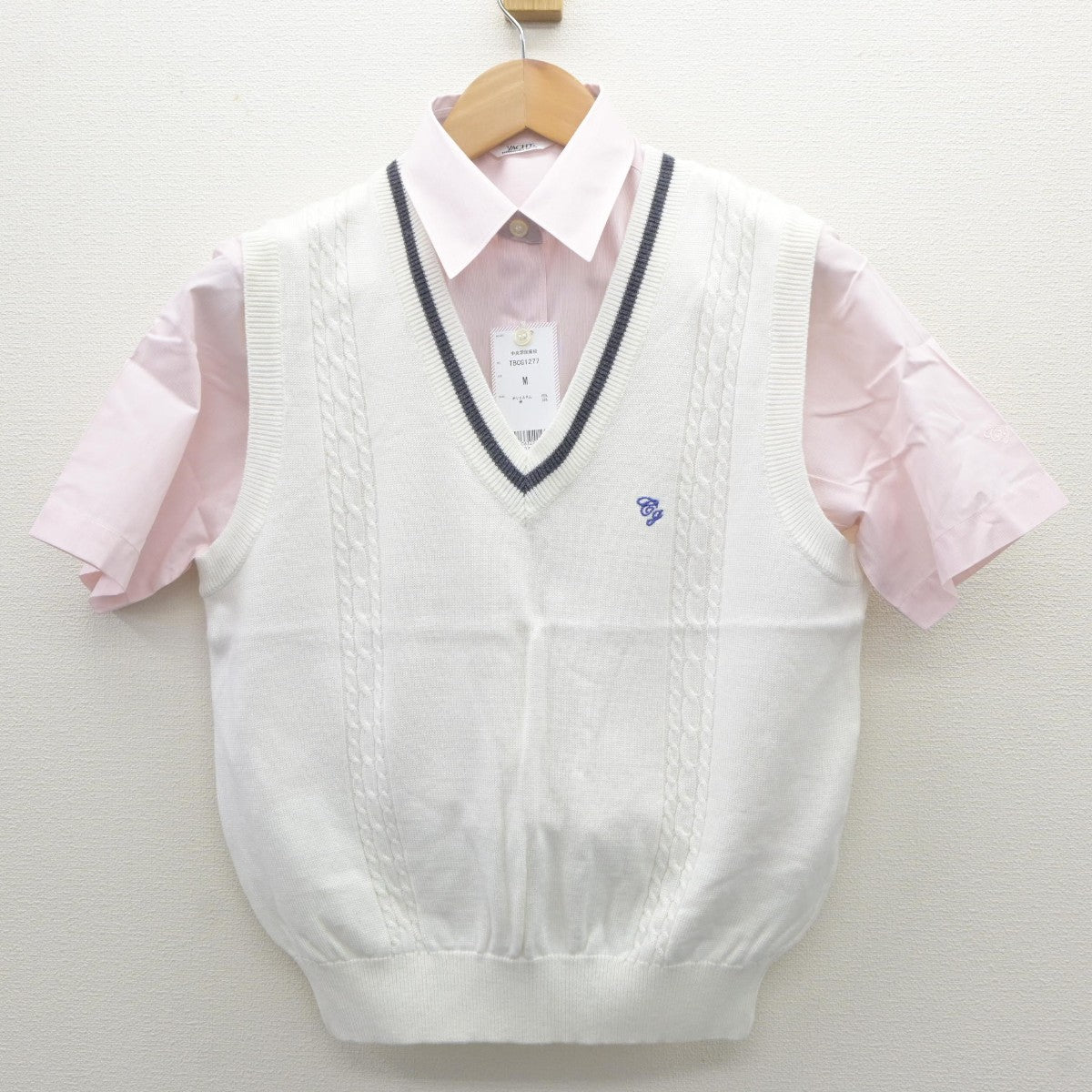 【中古】千葉県 中央学院高等学校 女子制服 4点（ニットベスト・シャツ）sf035249