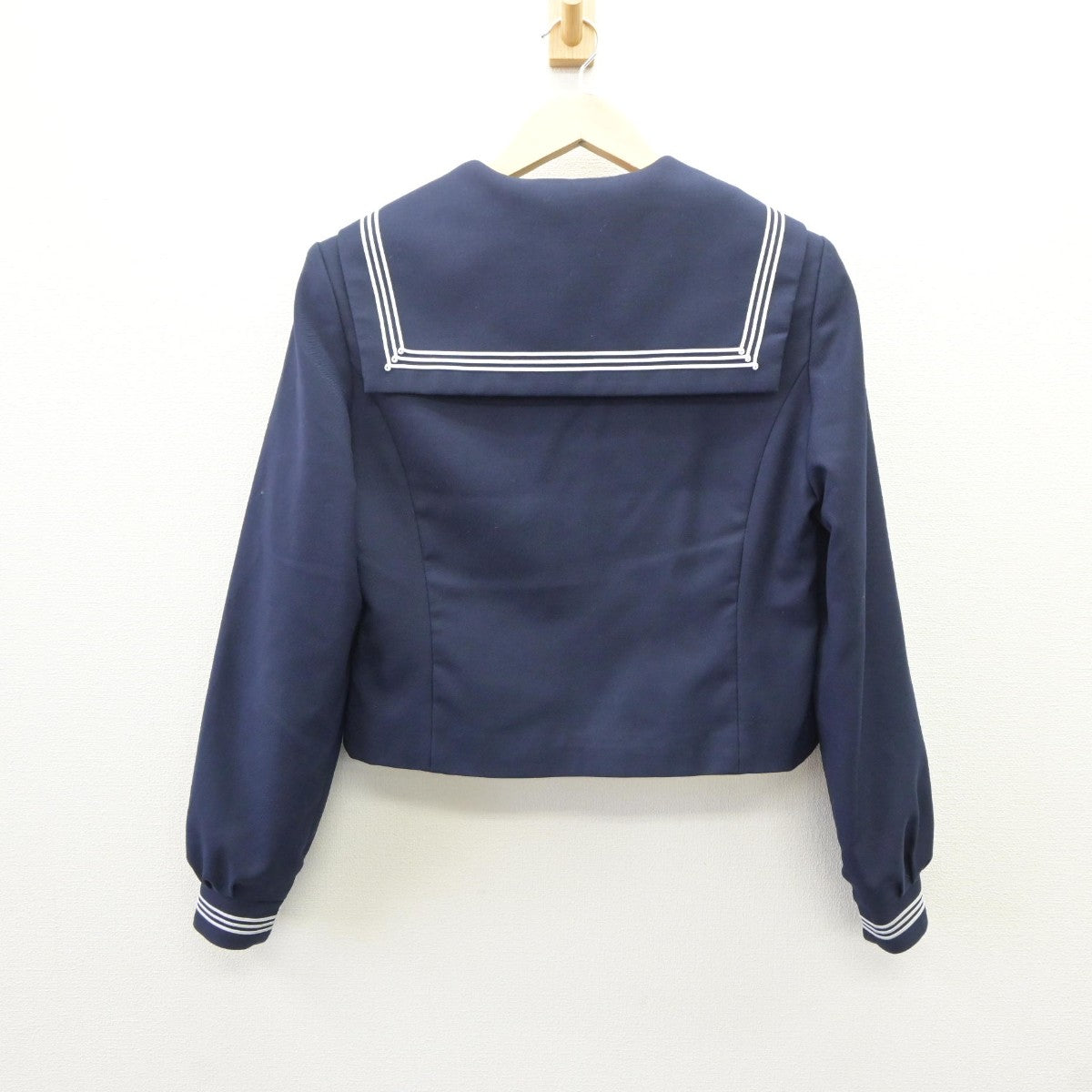 【中古】秋田県 御野場中学校 女子制服 3点（セーラー服・スカート）sf035254