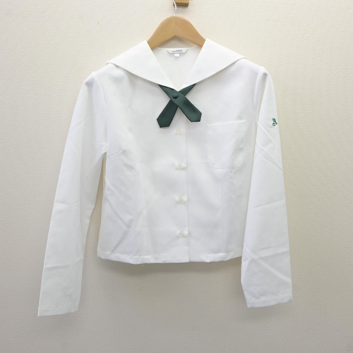 【中古】秋田県 秋田商業高等学校 女子制服 3点（ニット・セーラー服）sf035258