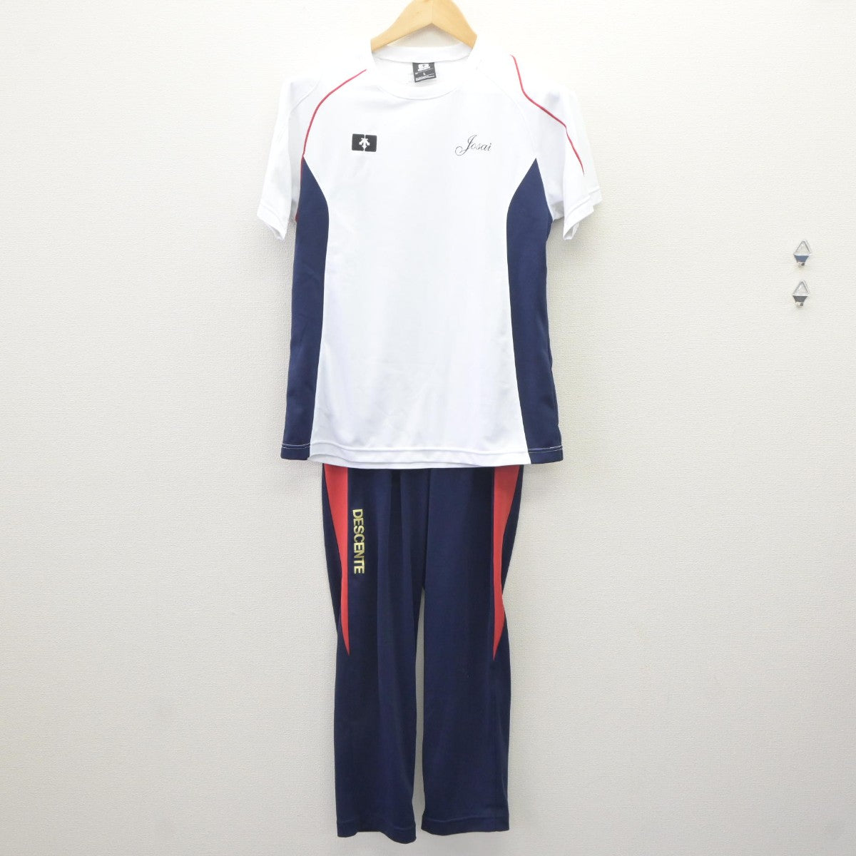 【中古】東京都 城西大学附属城西中学校高等学校 女子制服 3点（ジャージ 上・体操服 上・ジャージ 下）sf035288