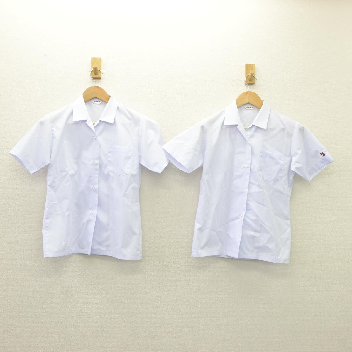 【中古】広島県 庚午中学校 女子制服 2点（シャツ）sf035297