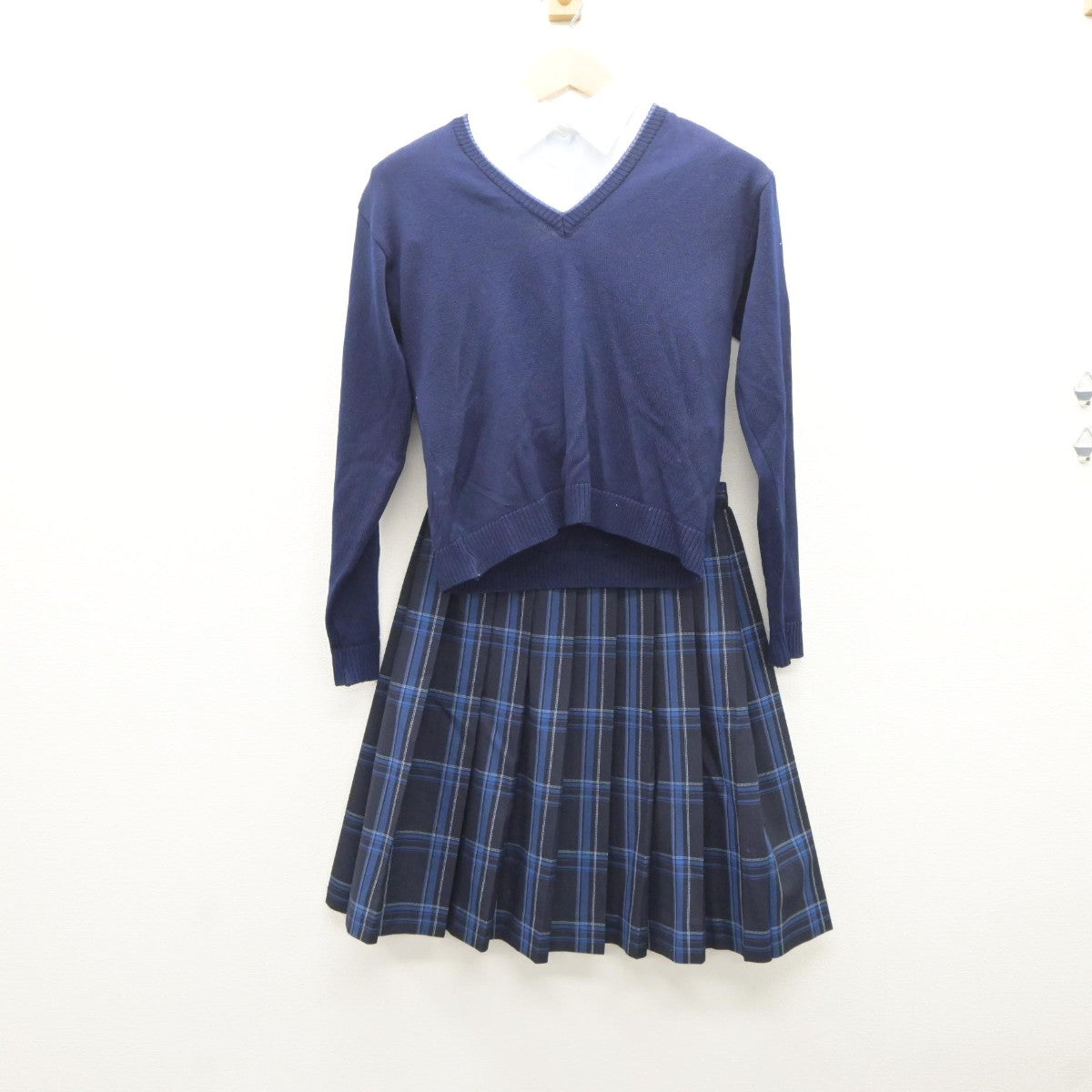 【中古】東京都 東京家政大学附属女子高等学校 女子制服 3点（シャツ・ニット・スカート）sf035347