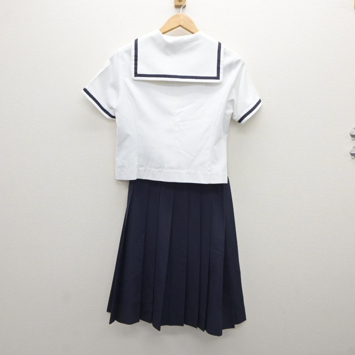 【中古】東京都 東京家政大学附属女子高等学校 女子制服 4点（セーラー服・スカート）sf035348