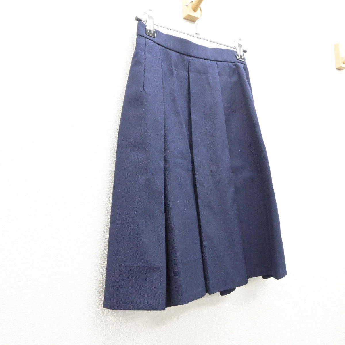 【中古】神奈川県 浜中学校 女子制服 2点（スカート・スカート）sf035358