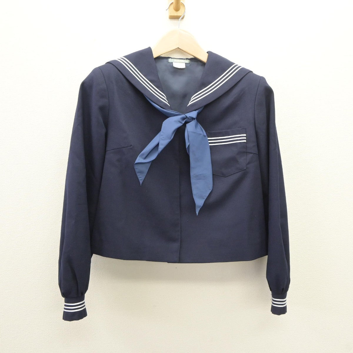 【中古】青森県 大館中学校 女子制服 3点（セーラー服・スカート）sf035406