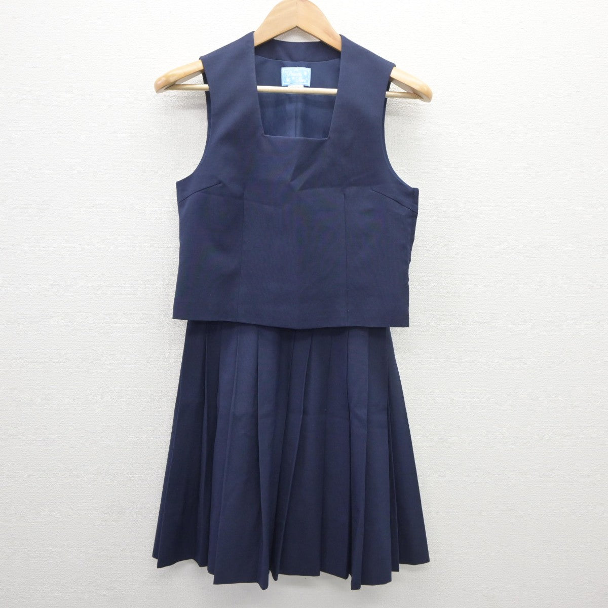 【中古】神奈川県 湘洋中学校 女子制服 2点（ベスト・スカート）sf035472