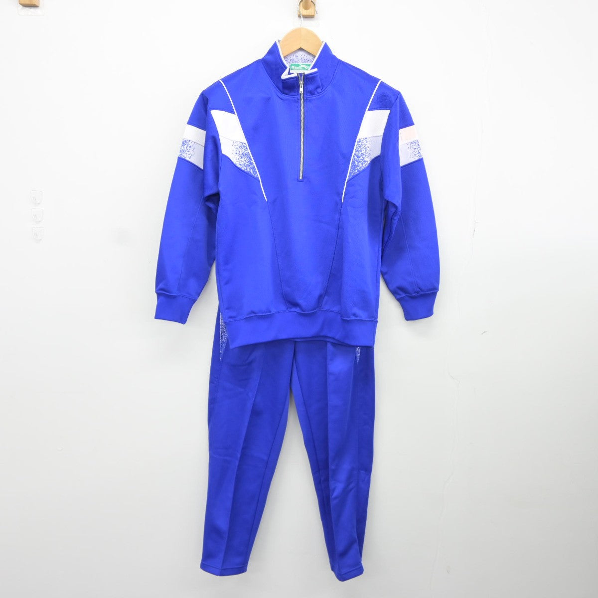 【中古】群馬県 高崎市立高南中学校 女子制服 2点（ジャージ 上・ジャージ 下）sf036034