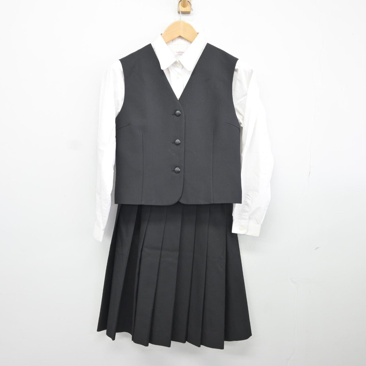 【中古】群馬県 前橋商業高等学校 女子制服 4点（ブレザー・ベスト・シャツ・スカート）sf036035