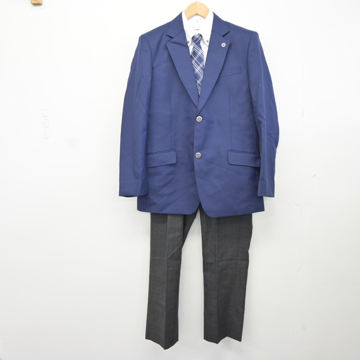 【中古】福岡県 久留米信愛高等学校 男子制服 6点（ブレザー・シャツ・ズボン）sf036077