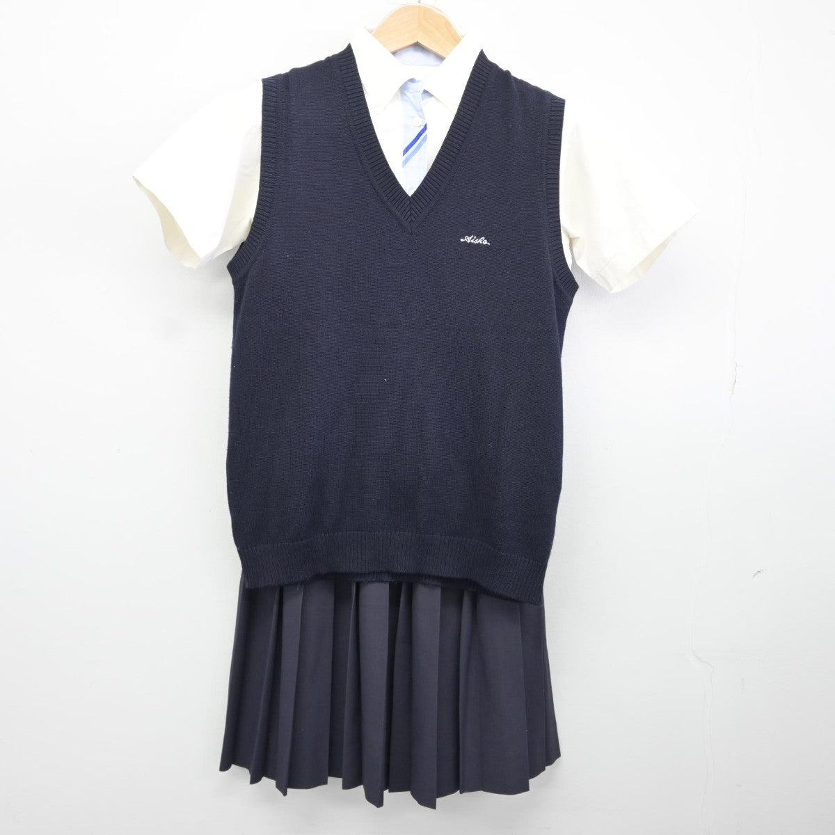 【中古】愛知県 愛知商業高等学校 女子制服 4点（ニットベスト・シャツ・スカート）sf036092