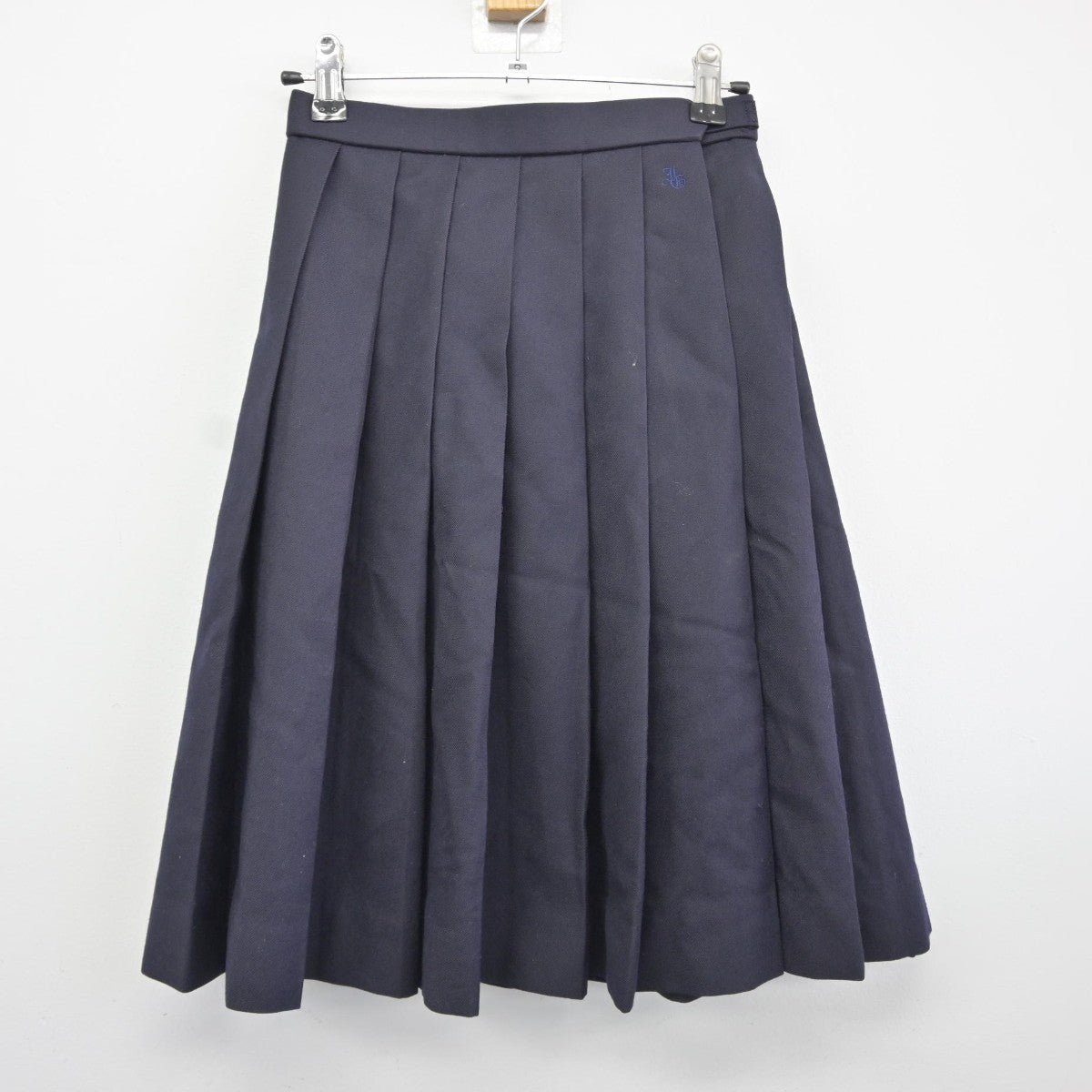 【中古】千葉県 市川学園中学校 女子制服 2点（セーラー服・スカート）sf036099