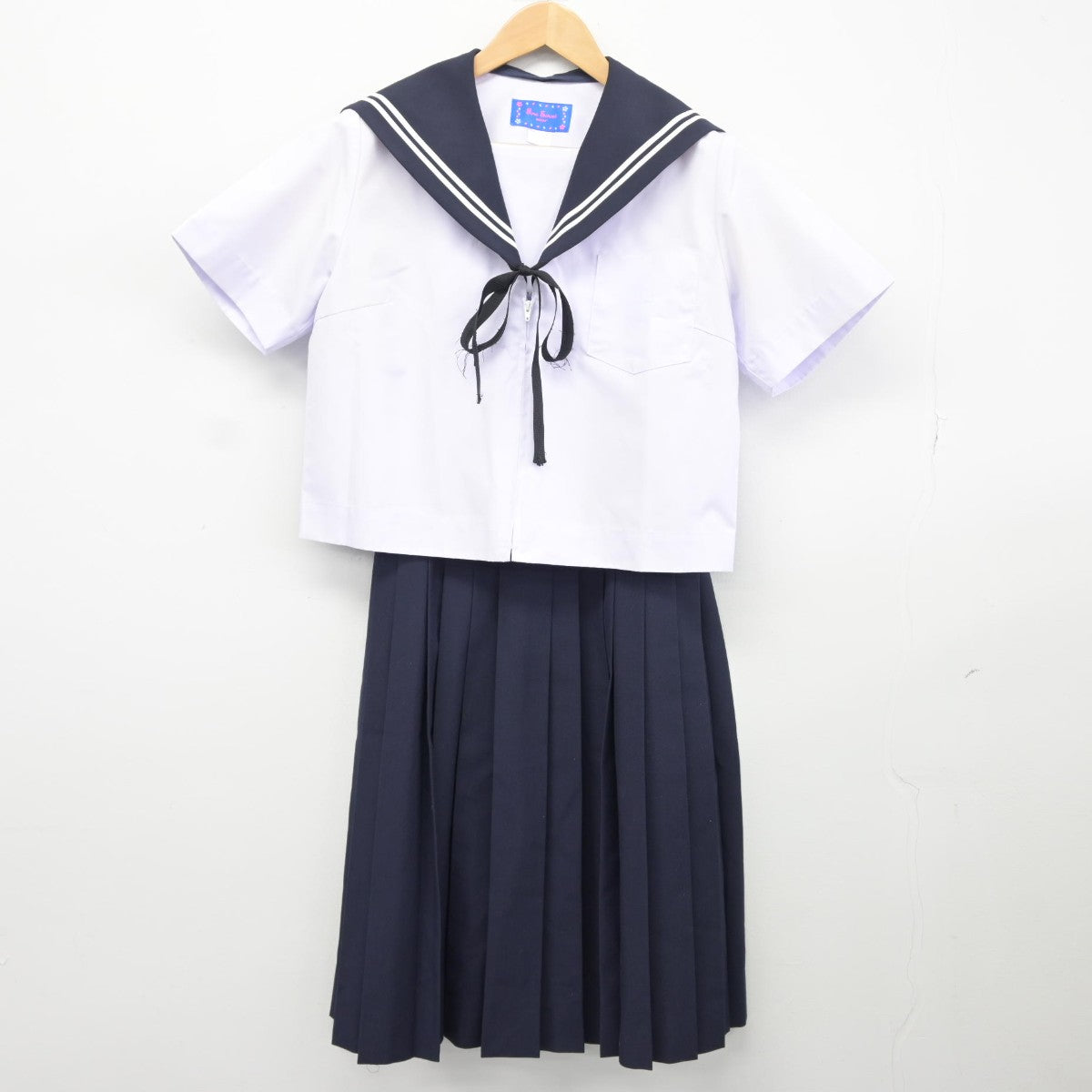 【中古】愛知県 名古屋市立宝神中学校/旧制服 女子制服 3点（セーラー服・スカート）sf036127