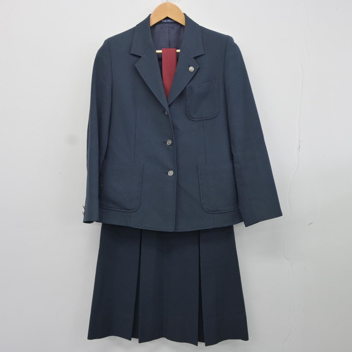 【中古】神奈川県 宮前平中学校 女子制服 4点（ブレザー・スカート）sf036146