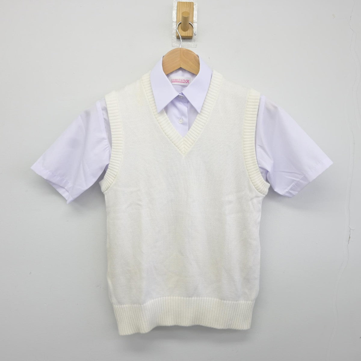 【中古】福岡県 平尾中学校 女子制服 3点（ニットベスト・シャツ・スカート）sf036160