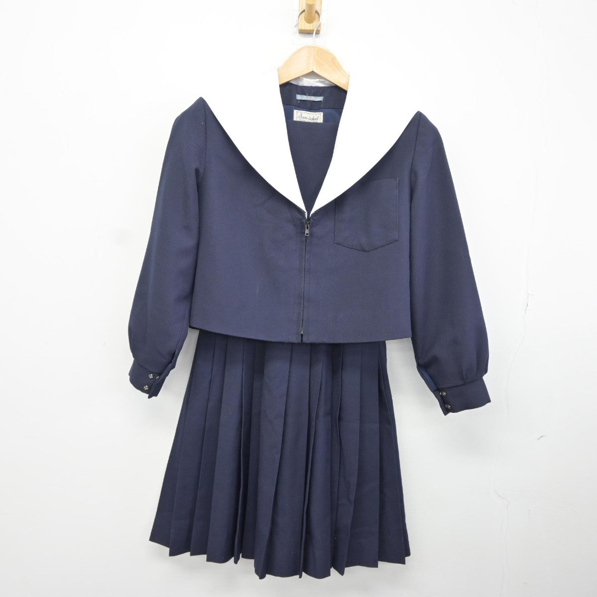 【中古】愛知県 名古屋市立港北中学校 女子制服 2点（セーラー服・スカート）sf036167