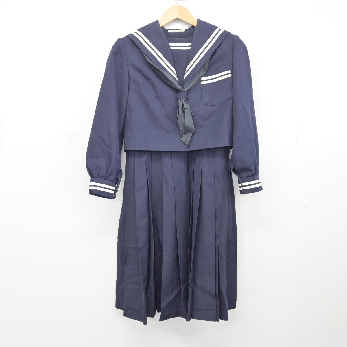 【中古】熊本県 託麻中学校 女子制服 3点（セーラー服・ジャンパースカート）sf036200