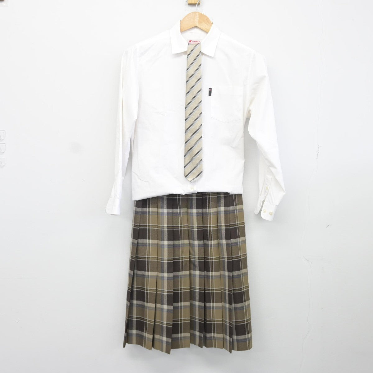 【中古】東京都 京華女子中学・高等学校 女子制服 4点（ブレザー・シャツ・スカート）sf036213