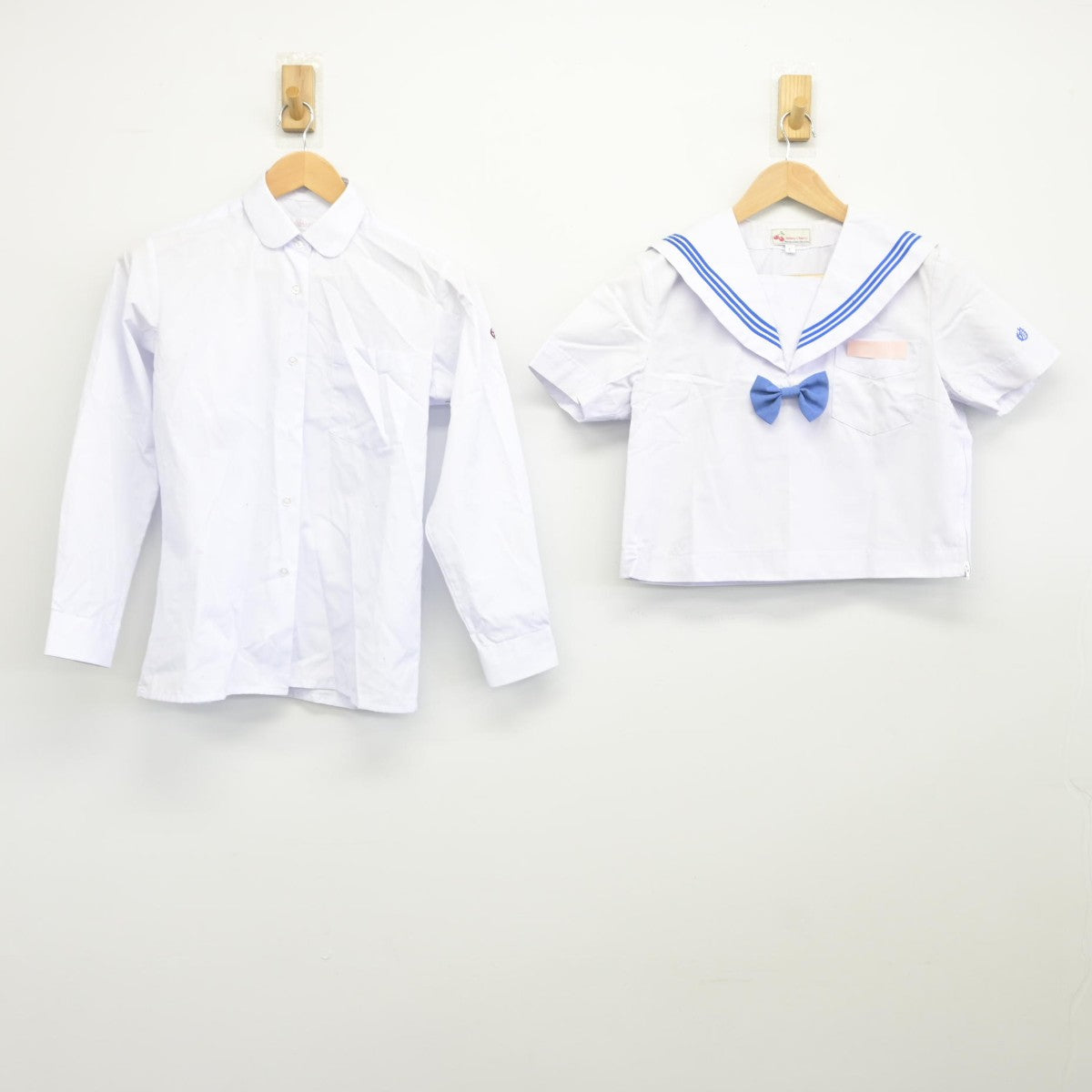 【中古】福岡県 御陵中学校 女子制服 2点（セーラー服・シャツ）sf036219