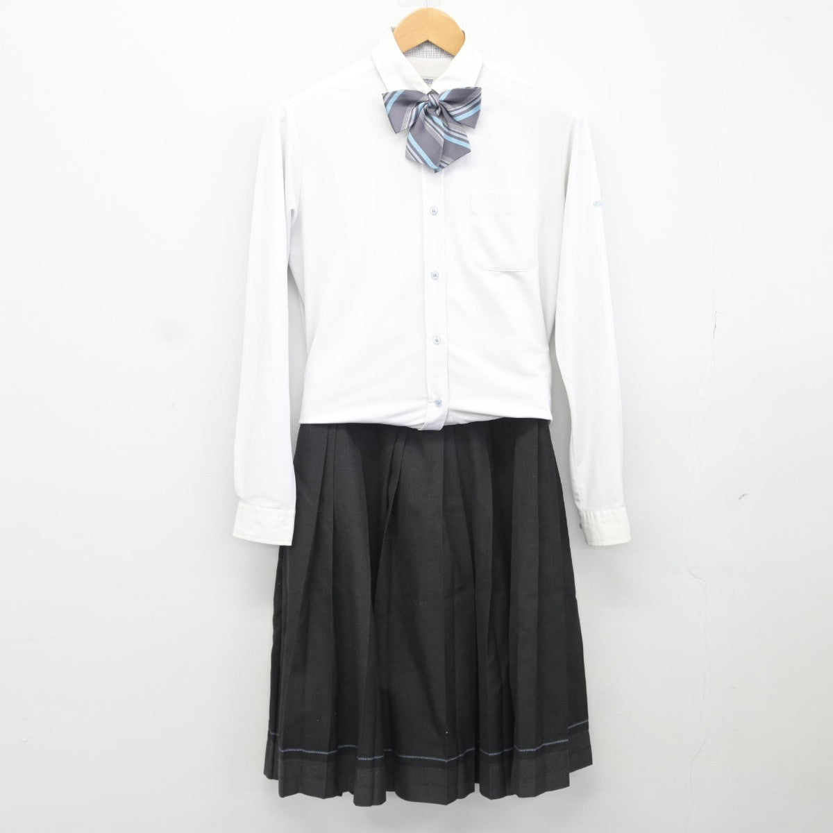 【中古】福岡県 光陵高等学校 女子制服 4点（ブレザー・シャツ・スカート）sf036230