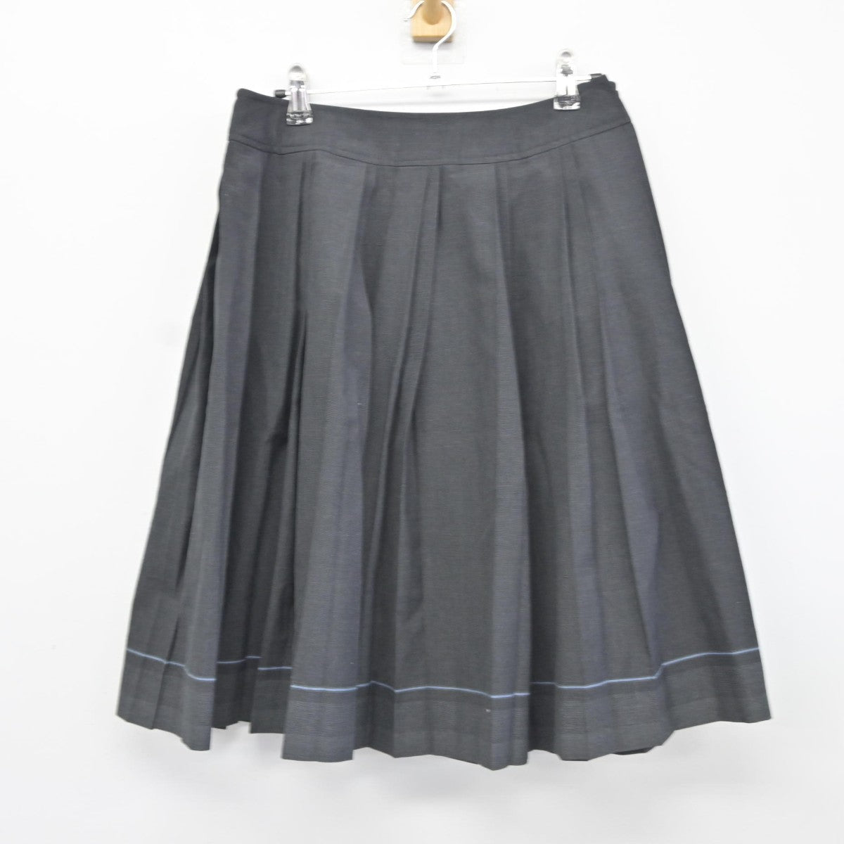 【中古】福岡県 光陵高等学校 女子制服 2点（セーラー服・スカート）sf036231