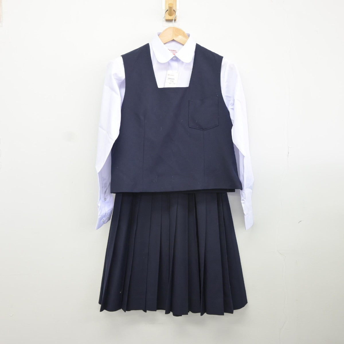 【中古】兵庫県 神戸市立玉津中学校 女子制服 4点（ブレザー・ベスト・シャツ・スカート）sf036254