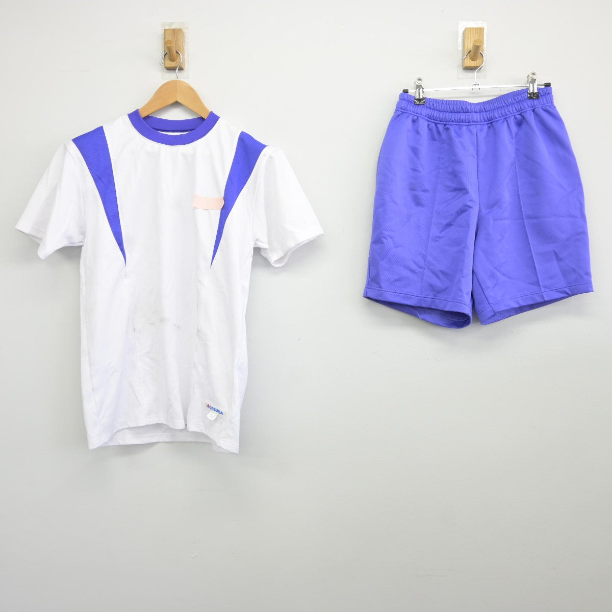 【中古】兵庫県 神戸市立玉津中学校 女子制服 2点（体操服 上・体操服 下）sf036266