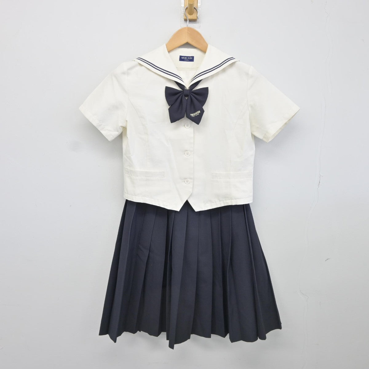 【中古】愛知県 桜花学園高等学校 女子制服 3点（セーラー服・スカート）sf036285