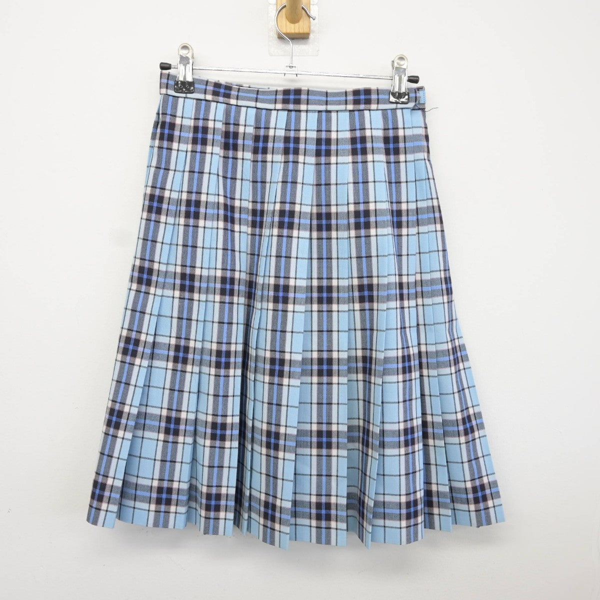 【中古】 クラーク記念国際高等学校 女子制服 2点（シャツ・スカート）sf036307