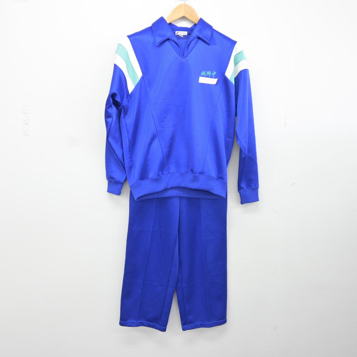 【中古】神奈川県 横浜市立城郷中学校 女子制服 2点（ジャージ 上・ジャージ 下）sf036326