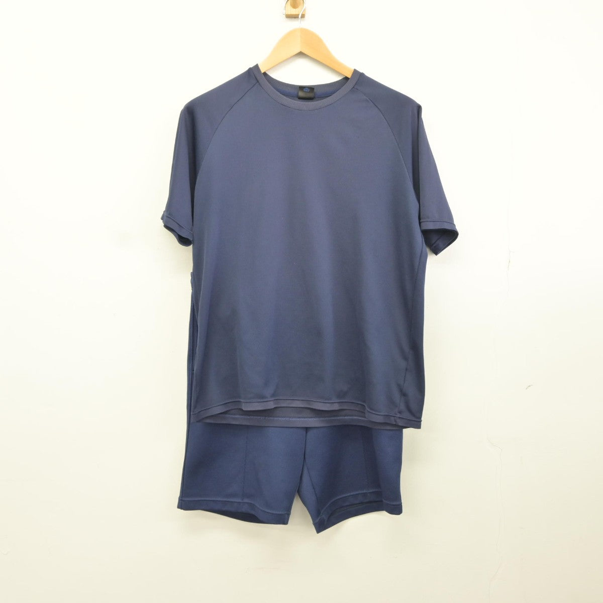 【中古】神奈川県 横浜市立城郷中学校 女子制服 2点（体操服 上・体操服 下）sf036327