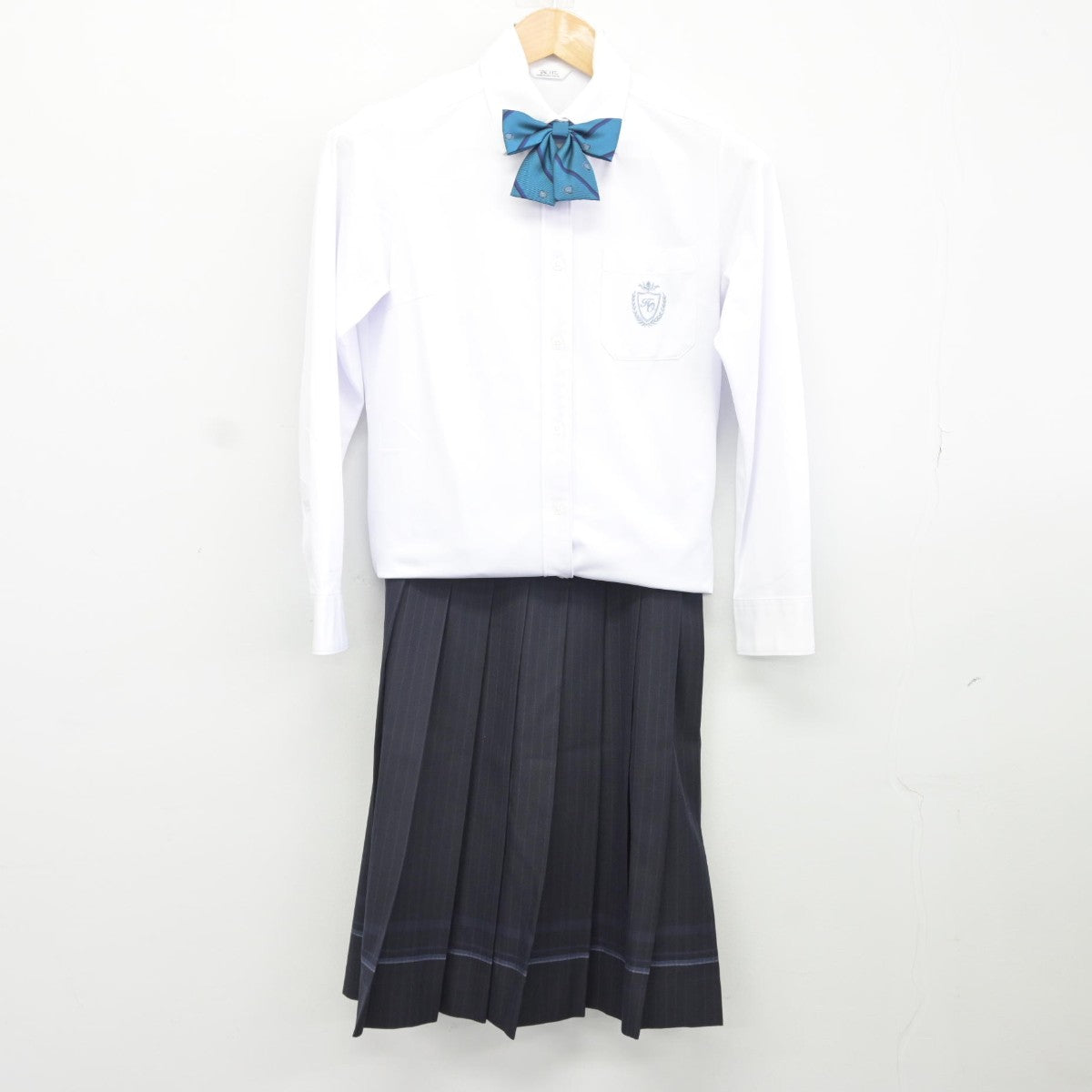 【中古】大阪府 東大谷高等学校 女子制服 4点（ブレザー・シャツ・スカート）sf036393