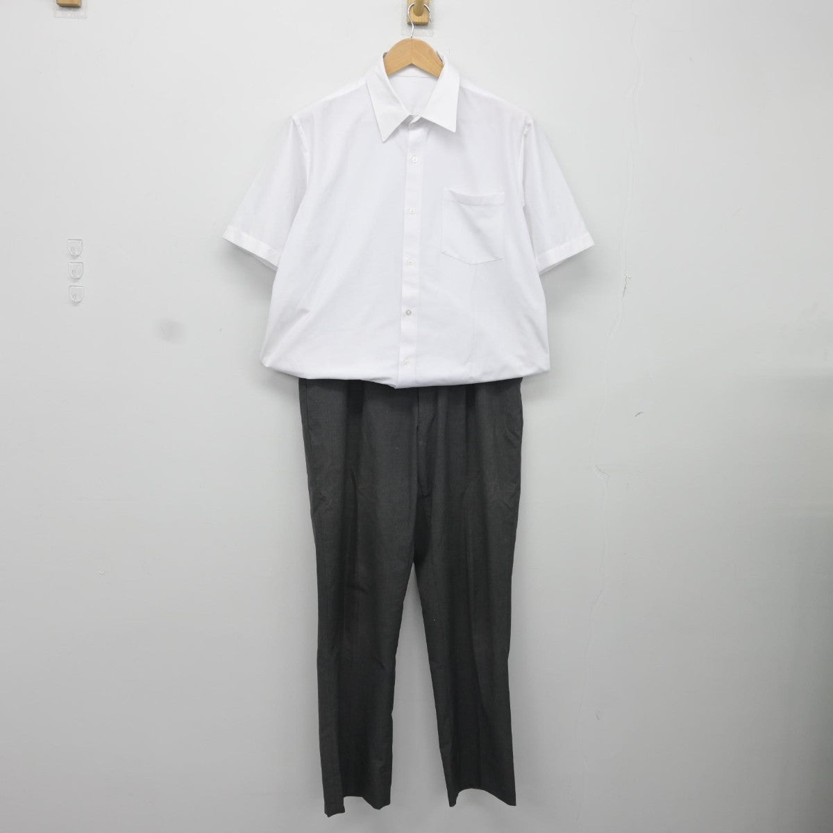 【中古】神奈川県 橘高等学校 男子制服 2点（シャツ・ズボン）sf036433