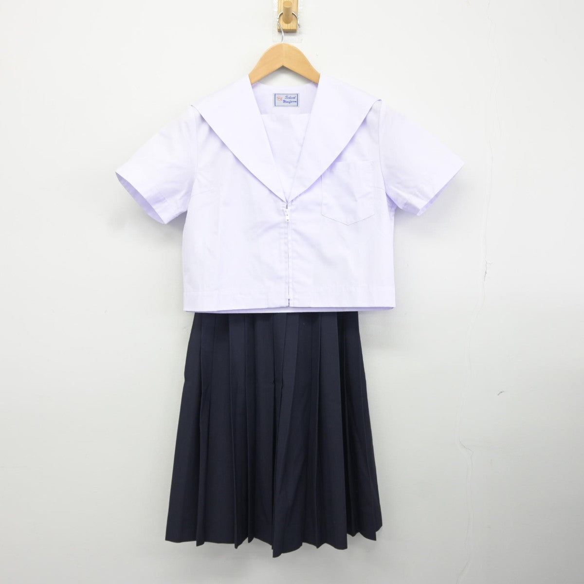 【中古】愛知県 名古屋市立八幡中学校 女子制服 3点（セーラー服・スカート）sf036468