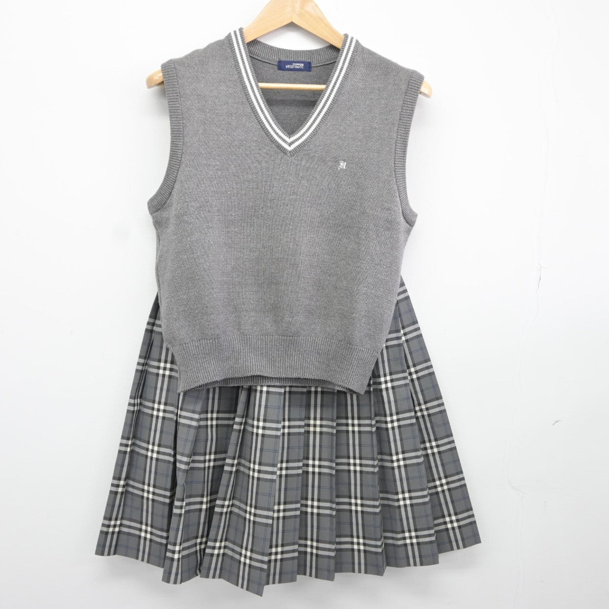 【中古】大阪府 阪南大学高等学校 女子制服 4点（ブレザー・ニットベスト・スカート）sf036481