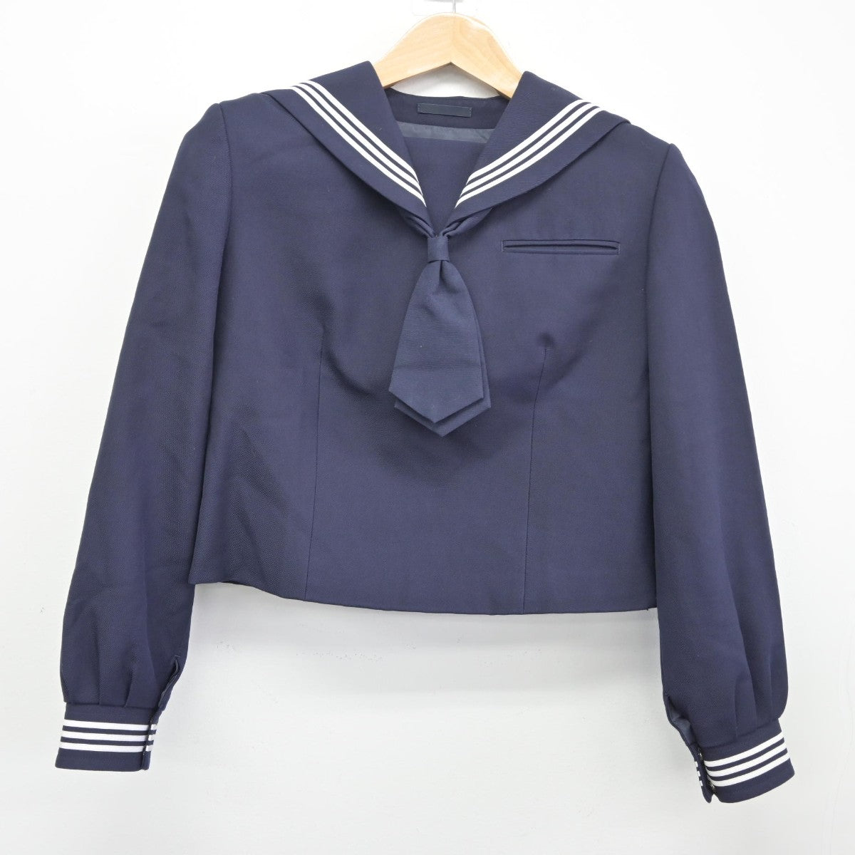 【中古】千葉県 和洋国府台女子中学校・高等学校 女子制服 3点（セーラー服・スカート）sf036482