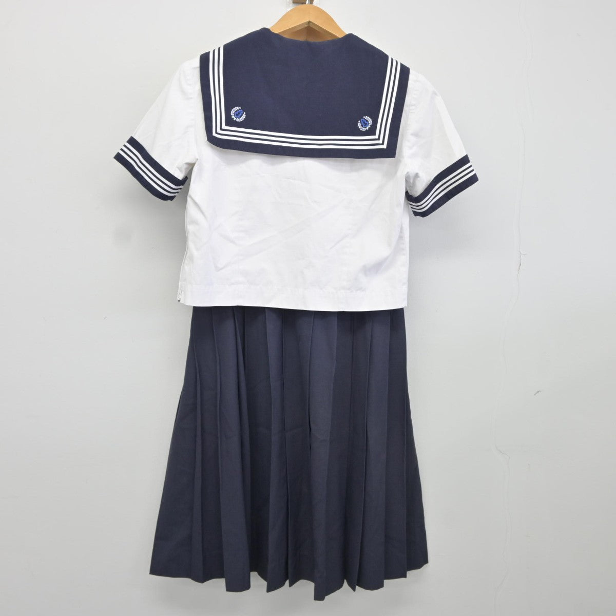 【中古】千葉県 和洋国府台女子中学校・高等学校 女子制服 4点（セーラー服・スカート）sf036483