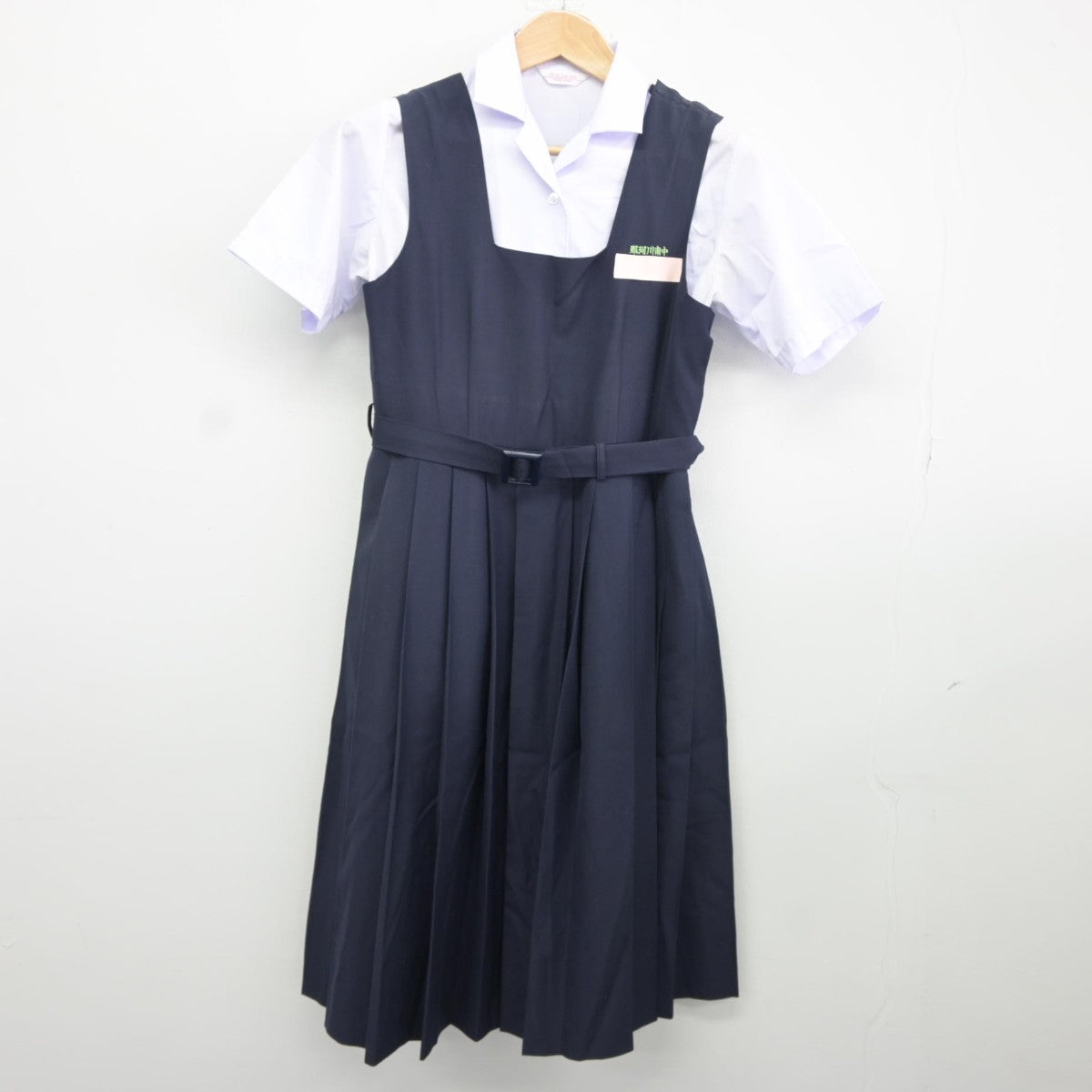 【中古】福岡県 那珂川南中学校 女子制服 2点（シャツ・ジャンパースカート）sf036490